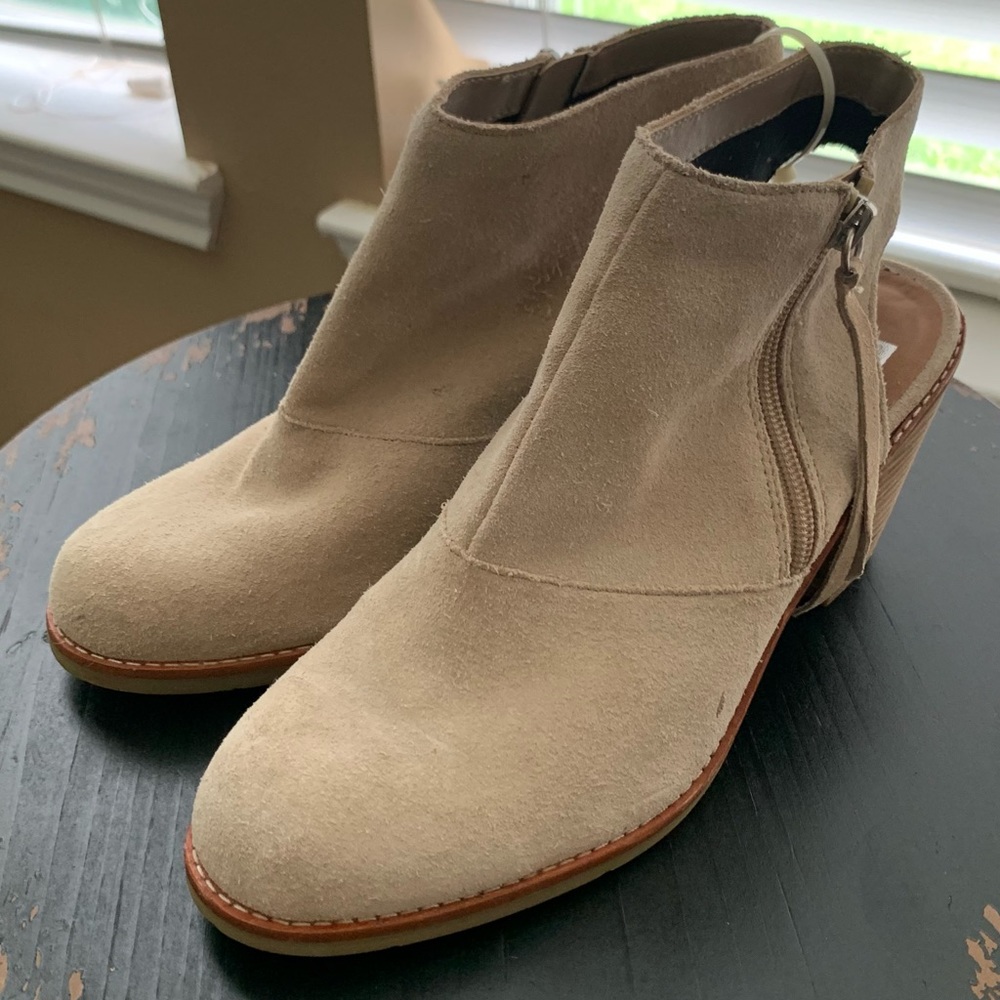 Dolce Vita booties